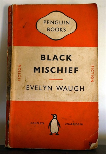 Cover of the 'Black Mischief' by Evelyn Waugh