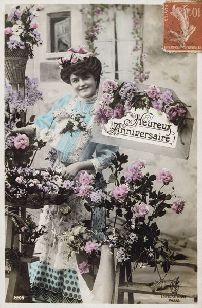 French postcard with floral elements 1900