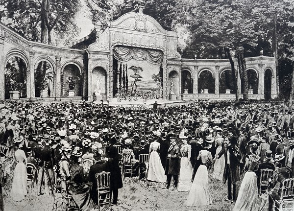 Elysee Palace garden festival, August 1910, Paris