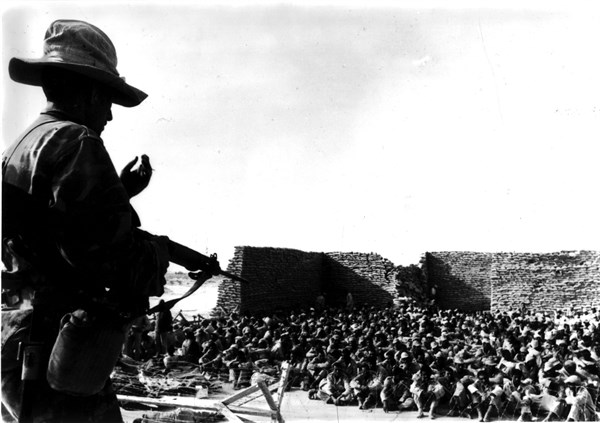Suez Crisis, Egyptian prisoners guarded by Israeli soldiers