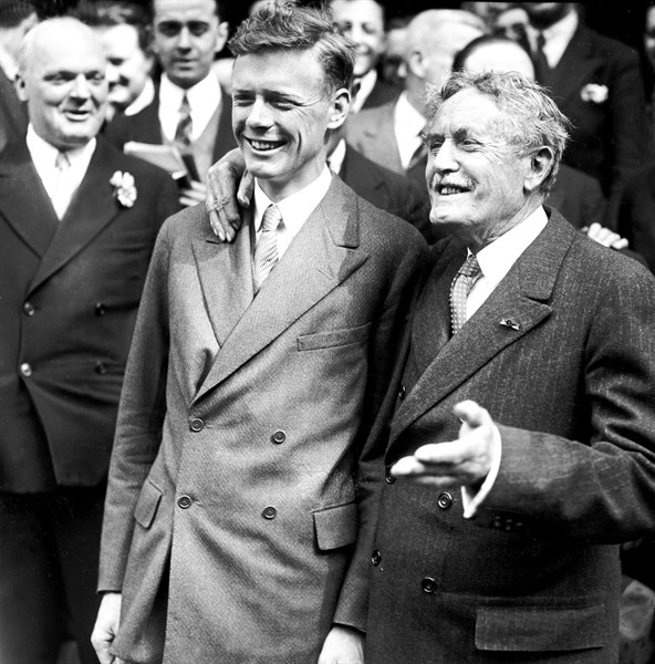 Charles Lindbergh. Atlantic crossing. Portrait of Lindbergh