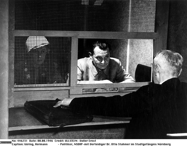 Hermann Göring et son avocat (1945)