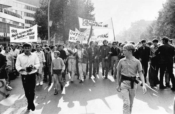 Printemps de Prague : manifestations à Berlin, août 1968