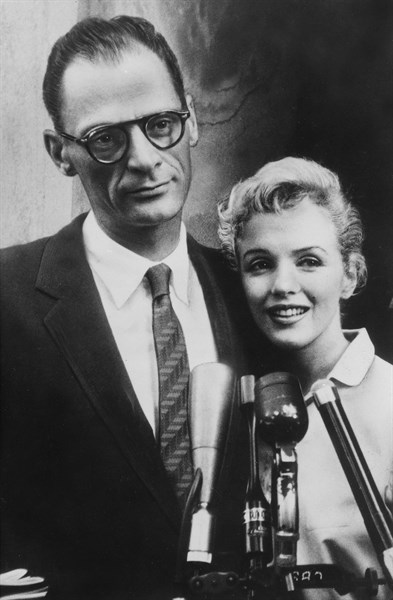 Arthur Miller et sa femme Marilyn Monroe