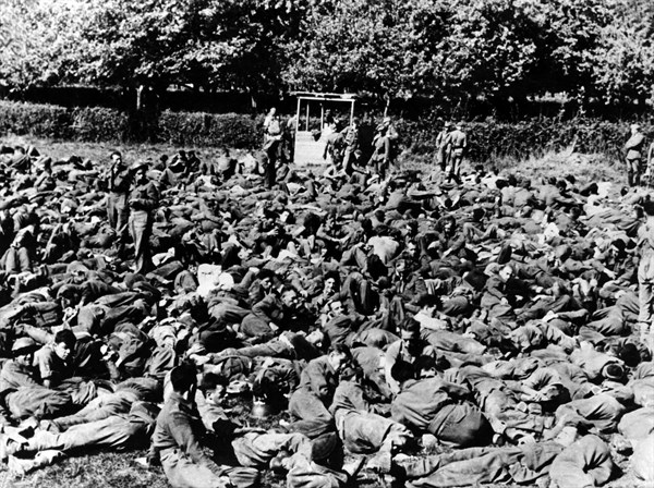WW II, France: Dieppe Raid, allied POWs, August 1942