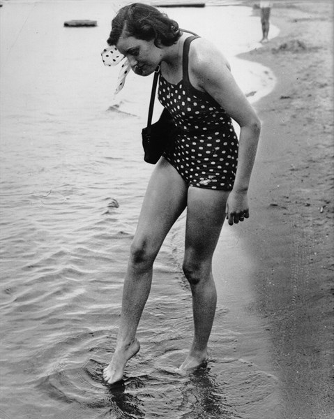 Bathing season at Lake Wannsee