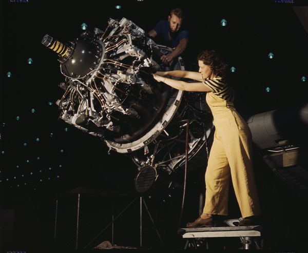 Usine Douglas Aircraft, 1942