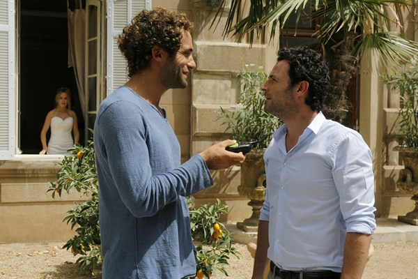 A votre service