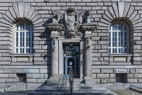 Entrance portal of the Baerwaldbad