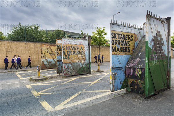Gate passage and checkpoint between Catholic and Protestant districts