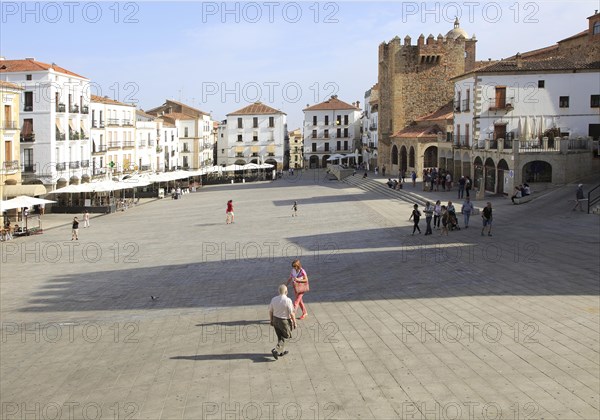 Torre de Bujaco tower in Plaza Mayor
