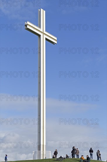 Pope Cross