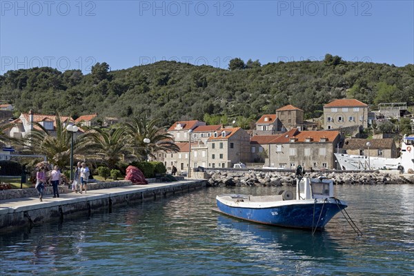 Port of the coastal town Sudurad