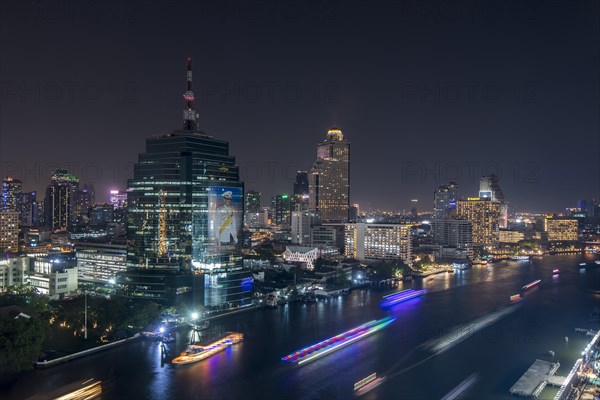 City view of Bangkok at night