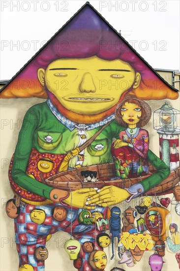 Giant with yellow face
