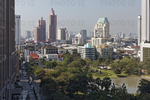Benchasiri Park and Skyline Sukhumvit