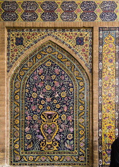 Masjed-e Agha Borzog