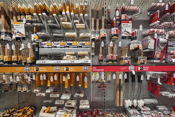 Painter's utensils
