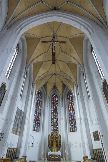Altar of the late Gothic hall church of the 15th century