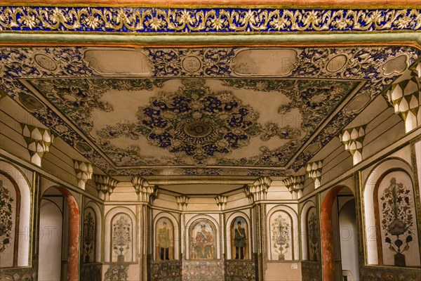 Interior of Khan-e Boroujerdi