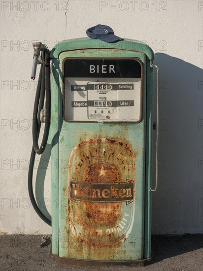 Beer dispenser