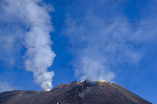 Smoking volcano Etna
