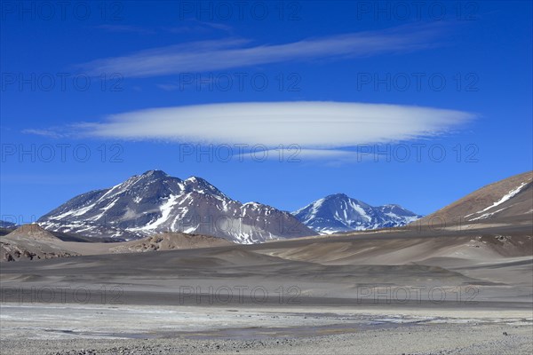 Cloud over the Incahuasi volcano
