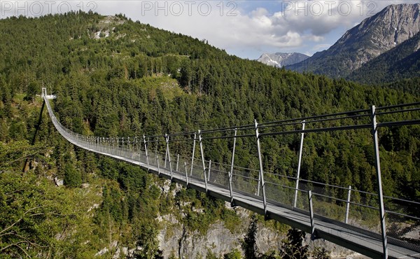 Suspension bridge Highline 179