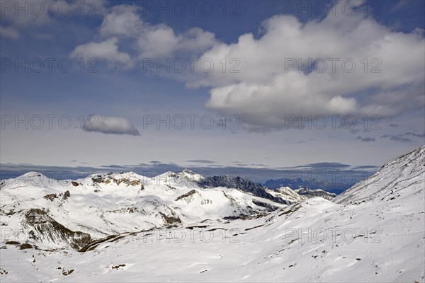 View from the Hochtor to Edelweissspitze 2572 m