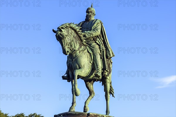 Equestrian monument Friedrich Franz II inaugurated in 1871