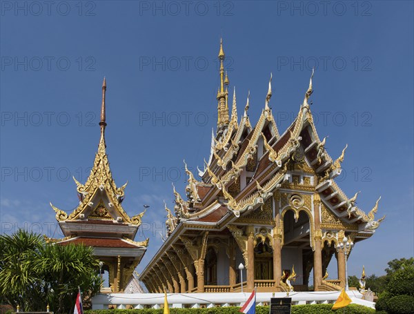 Saint Bot of Wat Pa Saeng Arun