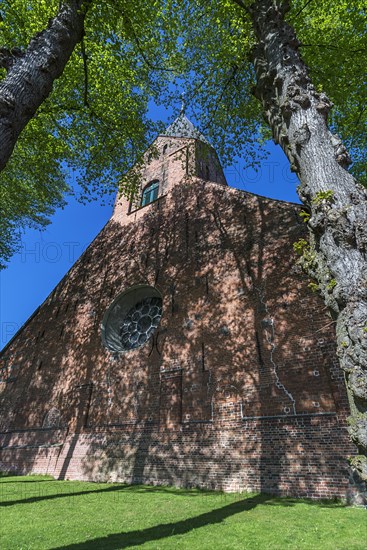 Originally late Romanesque city church St. Jakob and St. Dionysius