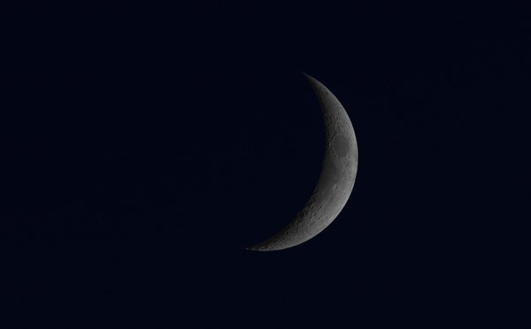Increasing moon