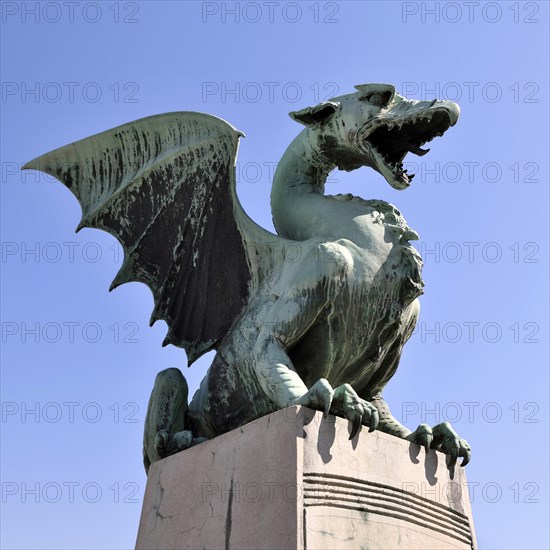 Bronze statue of a dragon on the Dragon Bridge