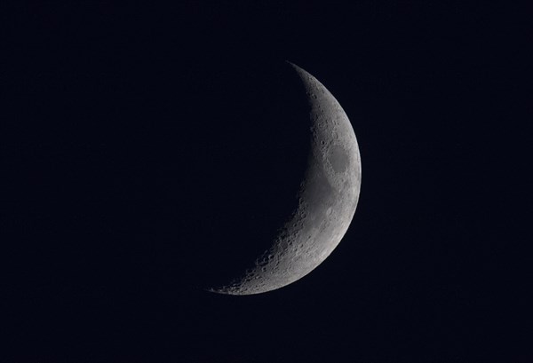 Increasing moon