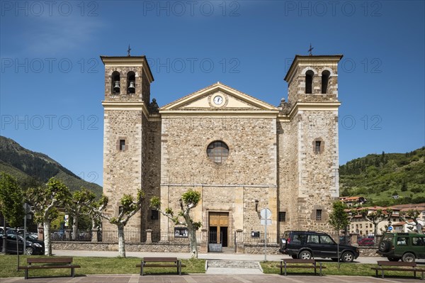 Iglesia nueva de San Vicente church