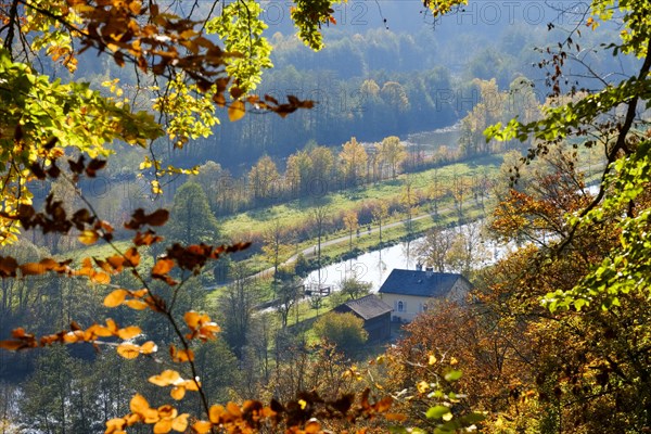 Altmuhl and Ludwig-Danube-Main-Canal with lock 4