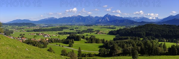 Panoramic view from the Schlossberg near Eisenberg