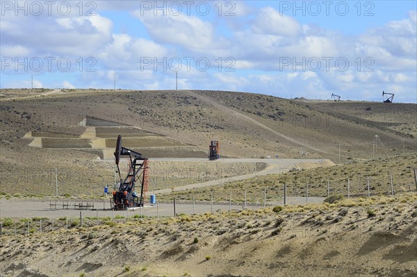 Oil production at Punto El Chulengo