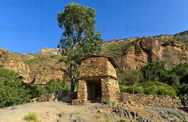 Entrance to the rock church Maryam Papasetti