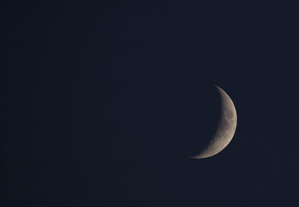 Increasing moon