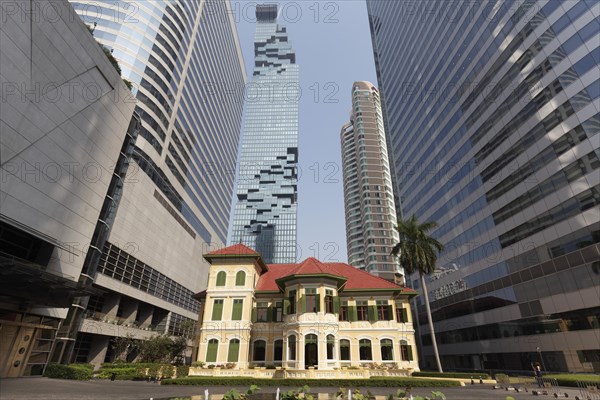 Historical villa in front of the W Bangkok Hotel