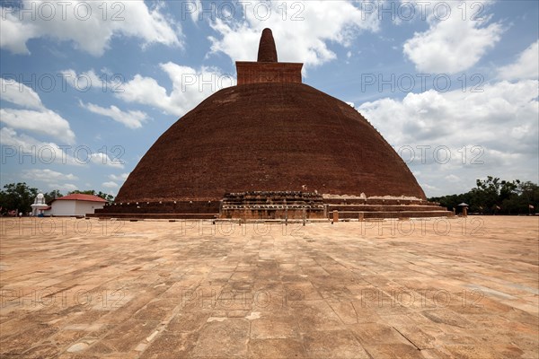Abhayagiri Dagoba