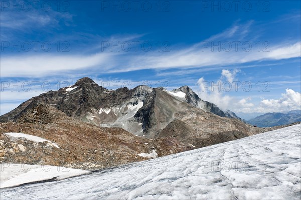View over the glacier Geltalferner with summit Schneebiger Nock