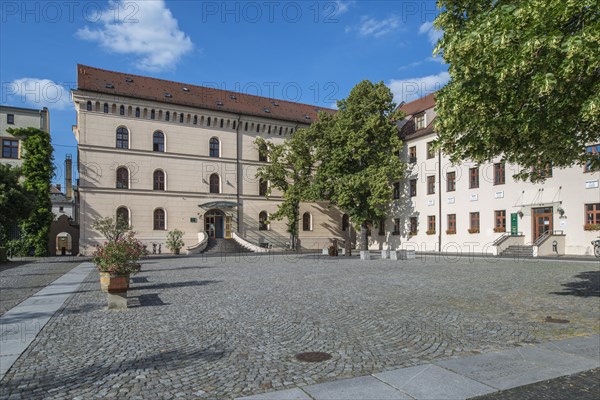 Alma Mater Leucorea