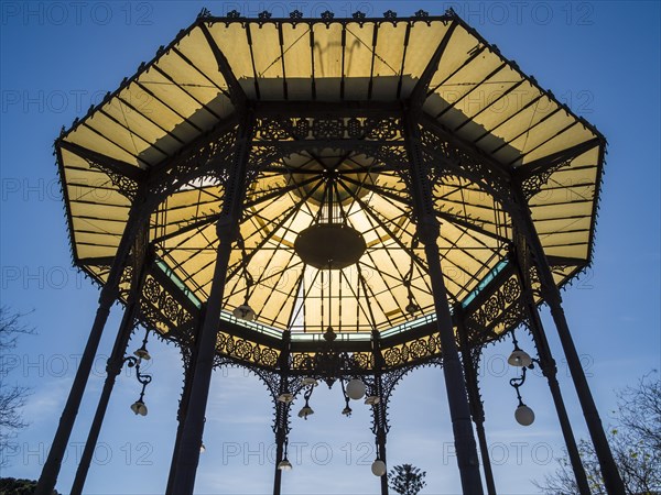 Pavillion in backlight at Giardino Bellini