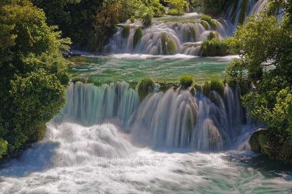 Waterfall Smotorcycleinski Buk