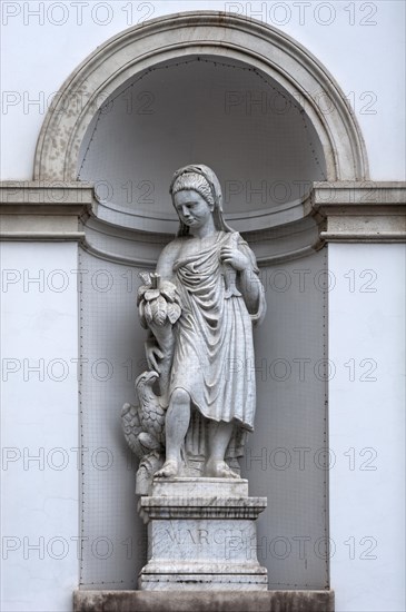 Marble statue