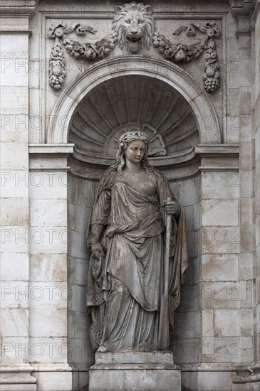 Marble statue