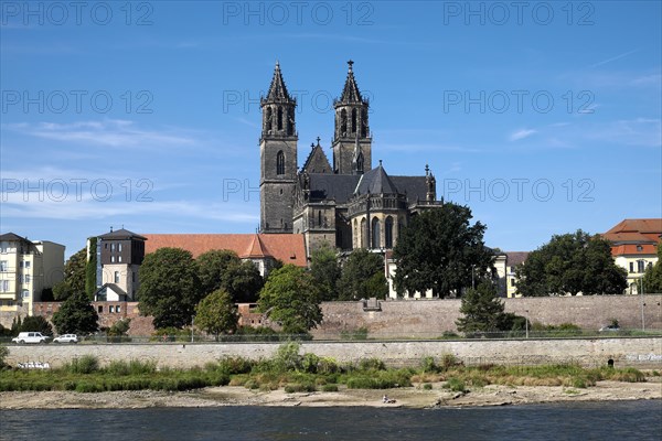 Magedeburg Cathedral on the Elbe